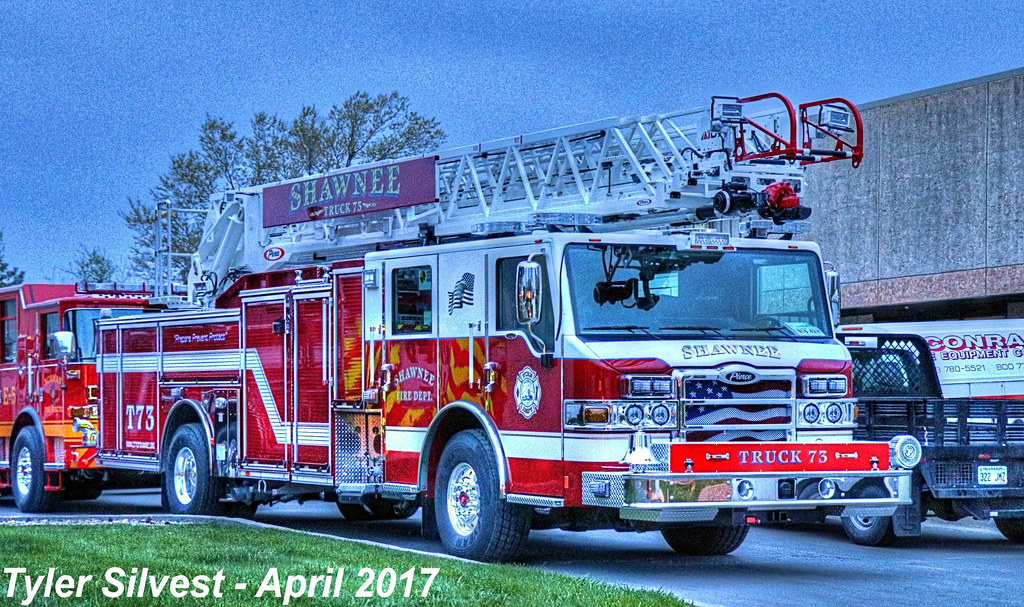 1/2 Shawnee, KS NEW Truck 73 Ascendant 107' Shawnee, Kansa… Flickr