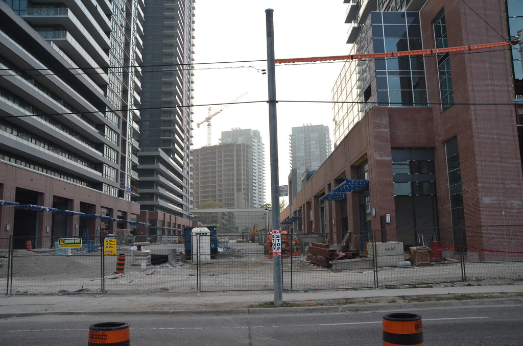 Humber Bay Shores Westlake Condos (2200 Lake Shore Blvd W… Flickr