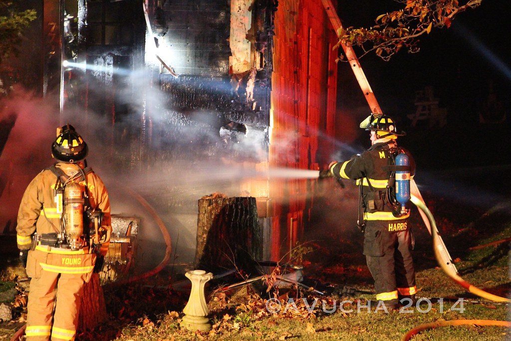 Wonder Lake Structure Fire 11/6/14 ©AVucha 2014 On Novembe… Flickr