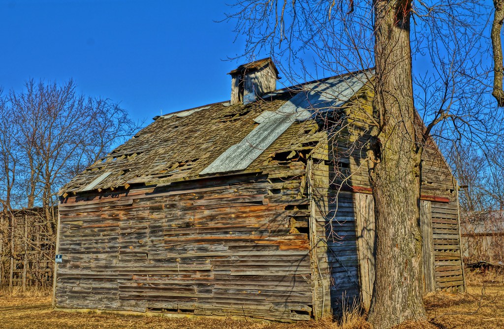 Old Corn Crib Decrepit old corn crib out in the middle of … Flickr