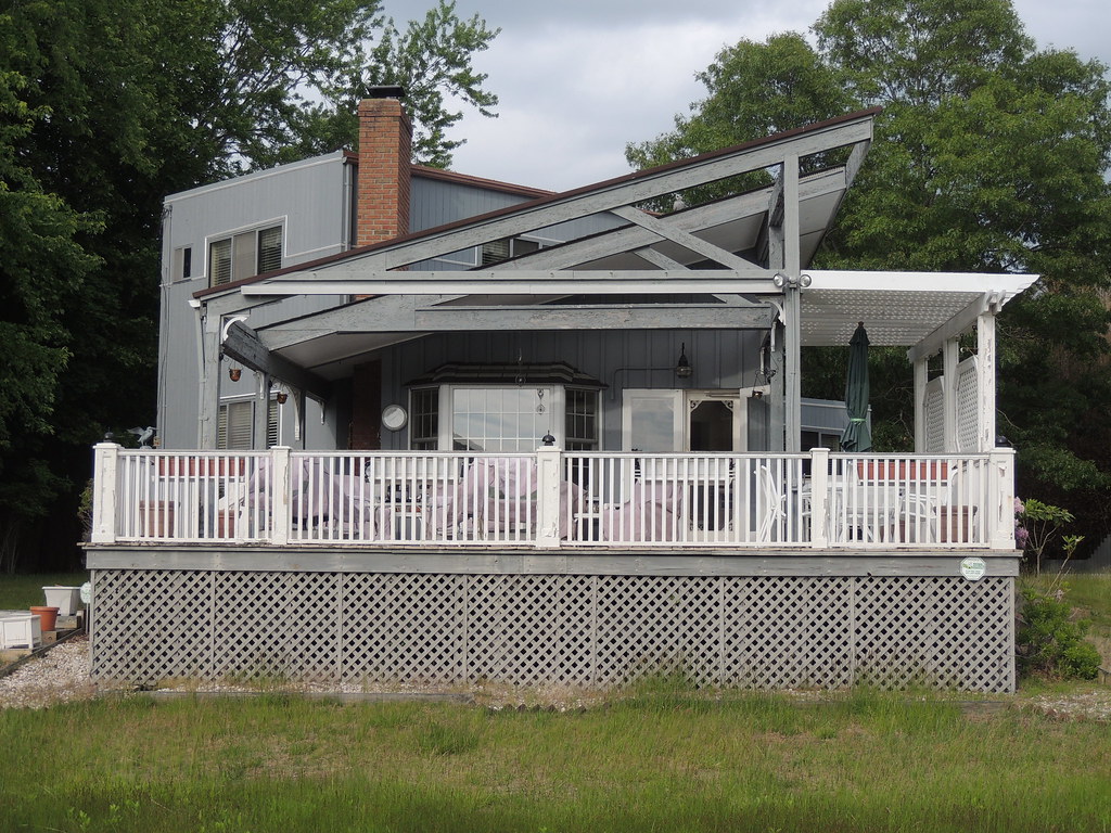 50 Fenmarsh Road East Hampton, NY Rich Garafola Flickr