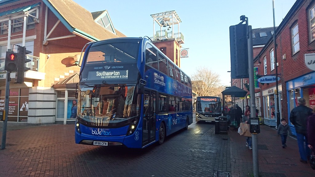 Bluestar 1642 HF66CFN Winchester Southampton Flickr
