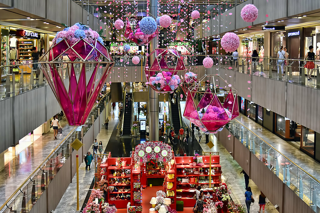 Paragon Shopping Centre Decorations at the Atrium 1, Parag… Flickr