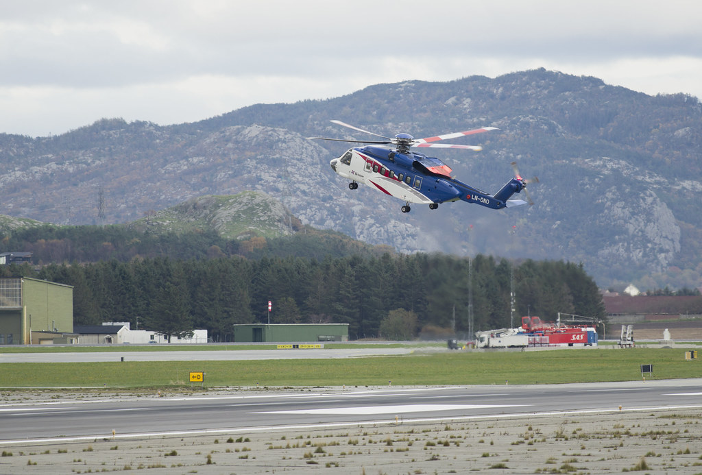 Bristow S92A LNONO landing at Stavanger Airport The helic… Flickr