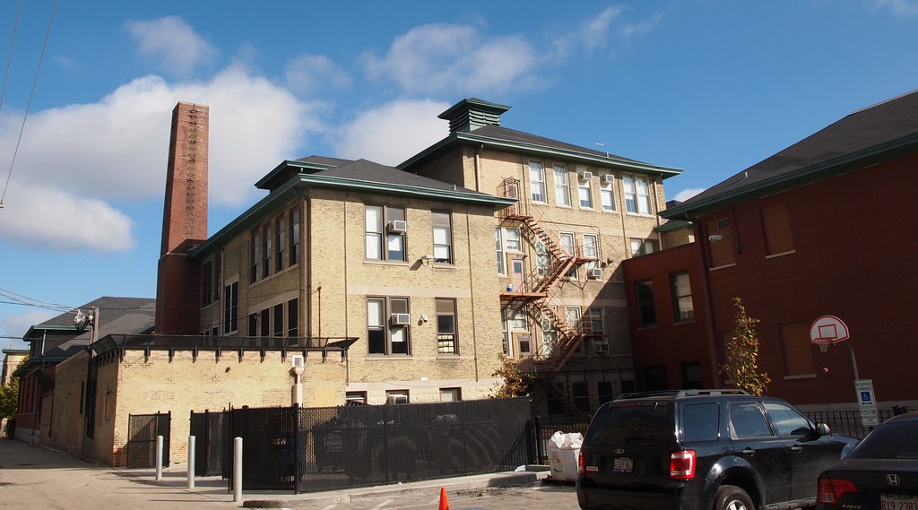 Ravenswood Elementary School chicagohistoricschools.wordpr… Flickr