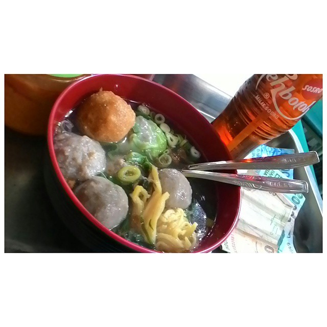 Terbaru 17+ Foto Pocong Makan Bakso Arka Gambar