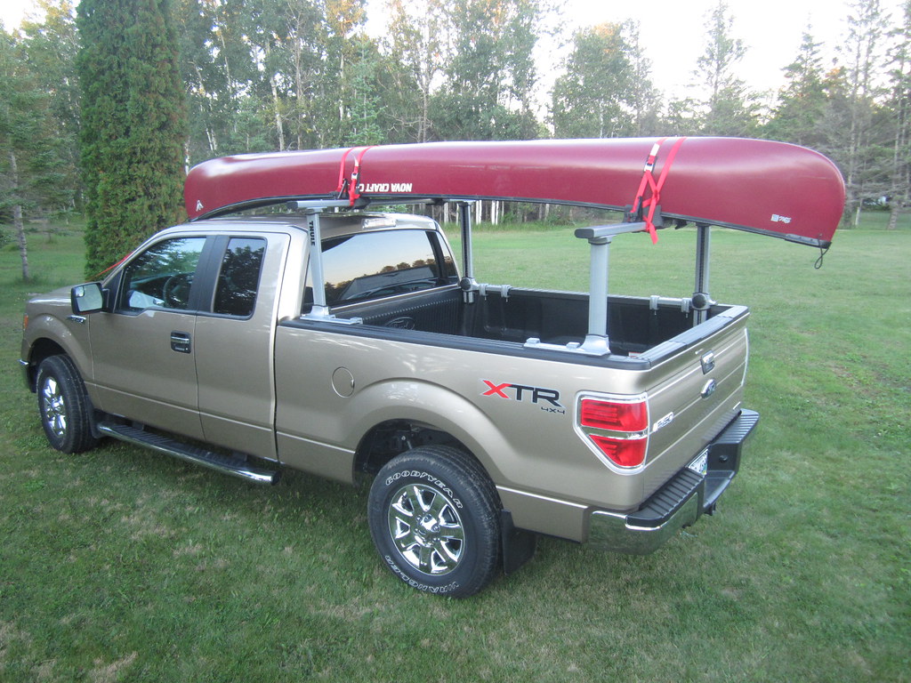 F150 with Nova Craft Canoe PAL and the Thule Xsporter Pro … Flickr