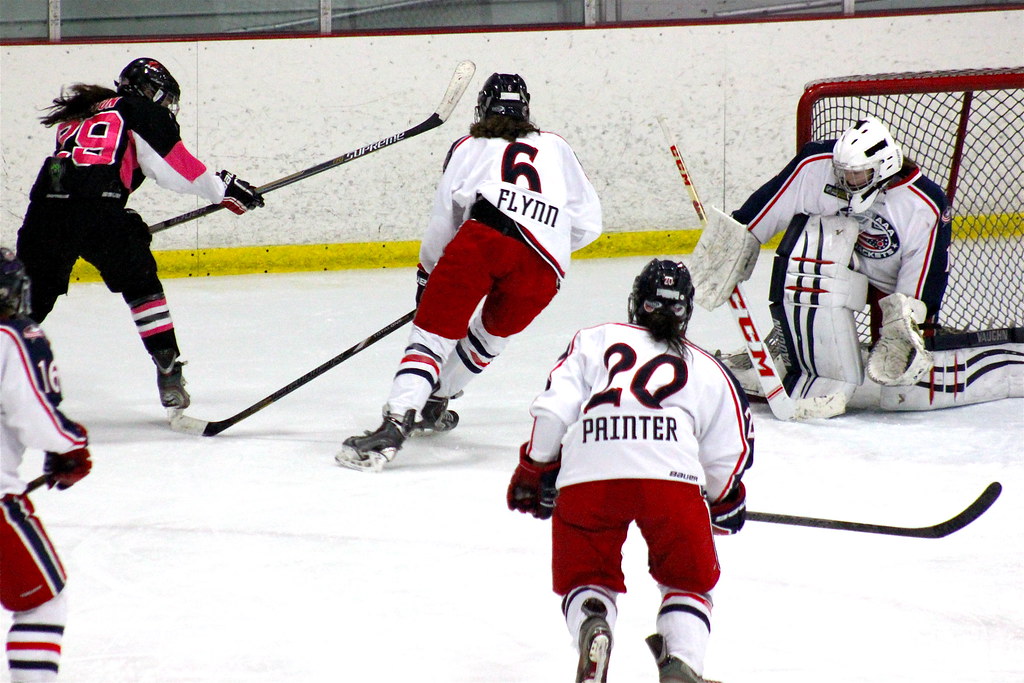 110214 (4) Fury vs Ohio AAA Blue Jackets Goalie Mama Flickr