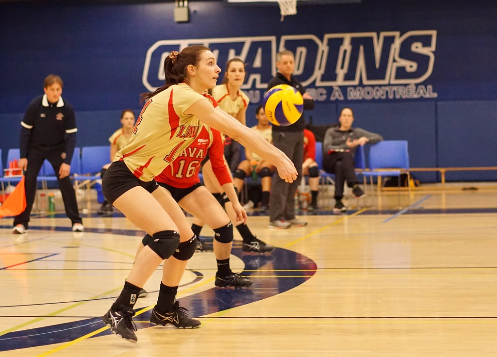 Women's College Volleyball, Montréal, 2017 Flickr