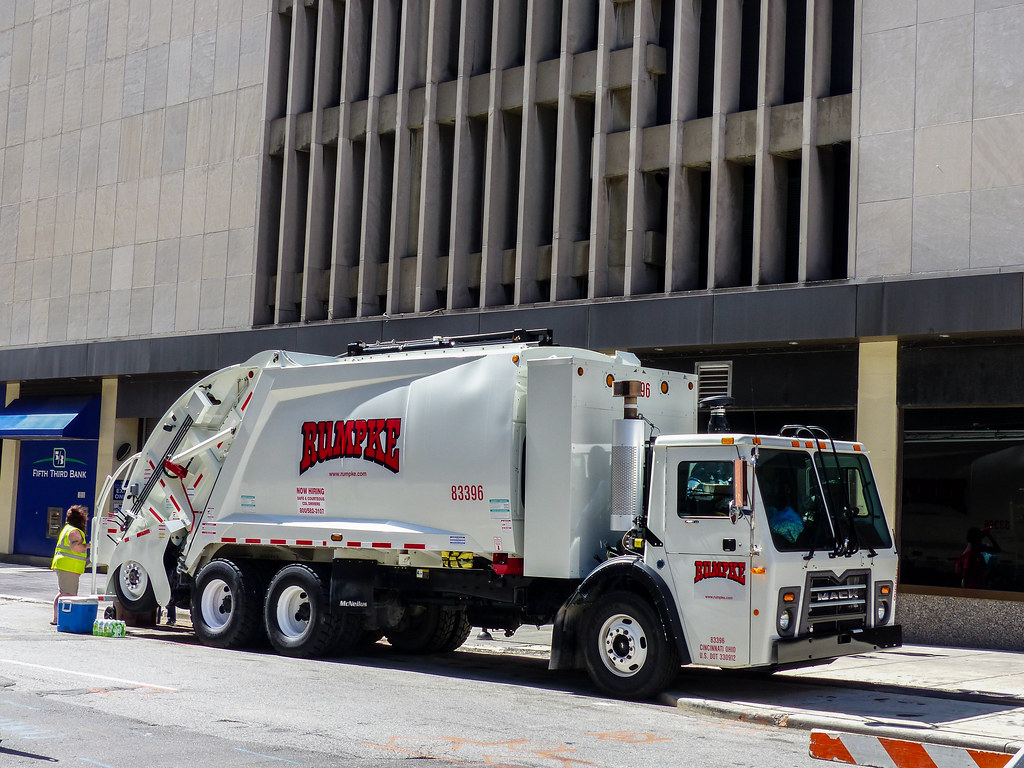 Rumpke's Mack Refuse Truck Downtown Cincinnati, Ohio durin… Flickr