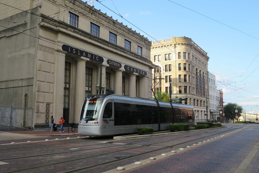 IMG_1373 a Houston light rail, October 2014 John Smatlak Flickr