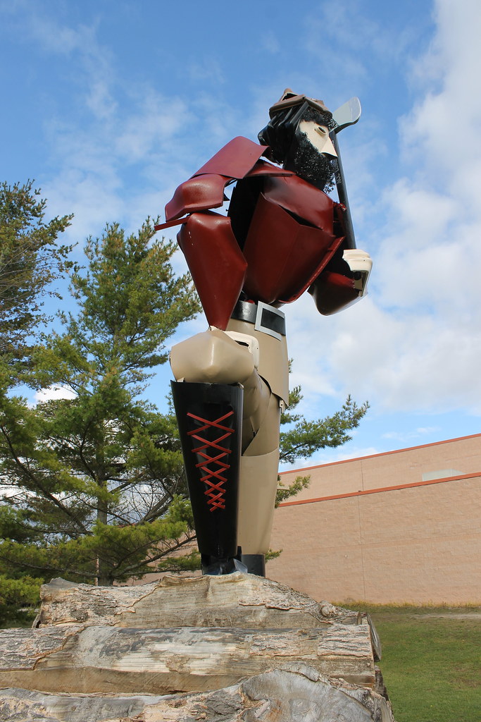 Kaiser Paul the Paul Bunyan Statue (Alpena, Michigan) … Flickr