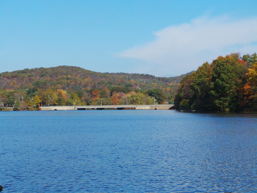 20141025_121242 Pompton Lake from Wayne, NJ Craig Walenta Flickr