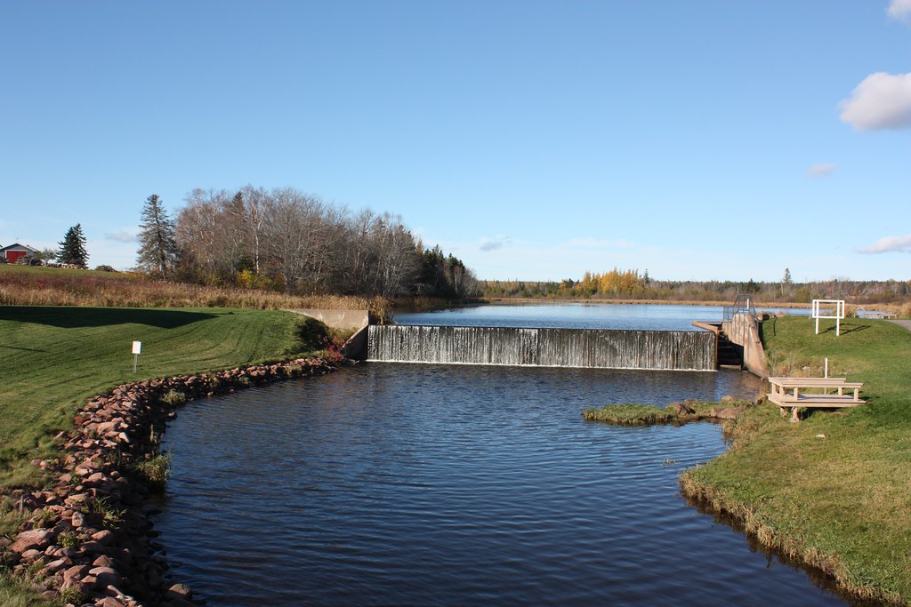 Glenwood, PEI Waterfall at Glenwood Pond in Glenwood, Prin… Flickr