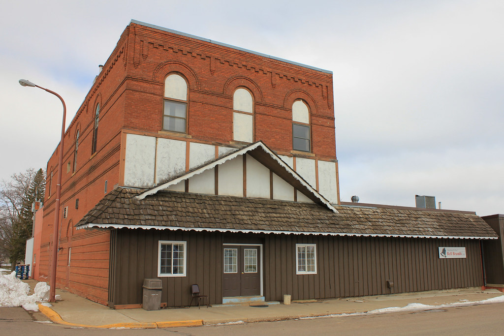 Downtown Building Sanborn, MN The last time I visited Sa… Flickr