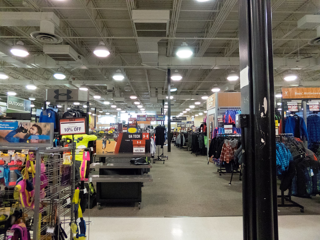 Former Sports Authority Dublin, Ohio (March 2016) A former… Flickr