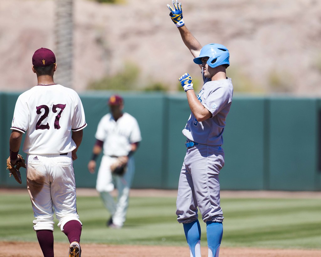 ASUvsUCLA UCLA’s Sean Bouchard throws a celebratory signal… Flickr