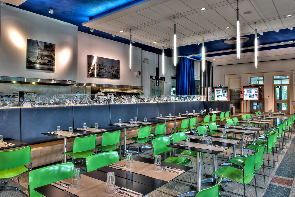 Espace Lafontaine Photos du restaurant du Parc Lafontaine … Flickr