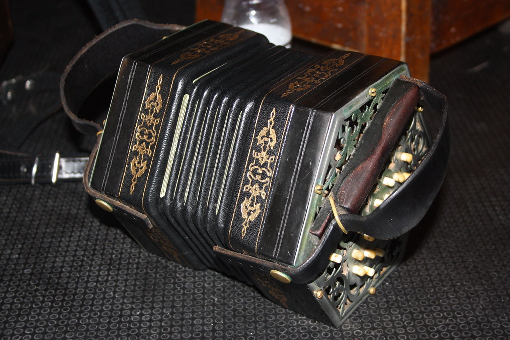 Accordions, Concertinas, etc. [Free Reed Instruments] 87 … Flickr
