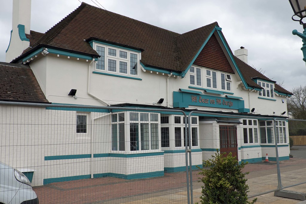 Harefield, Bear on the Barge Dayoff171 Flickr