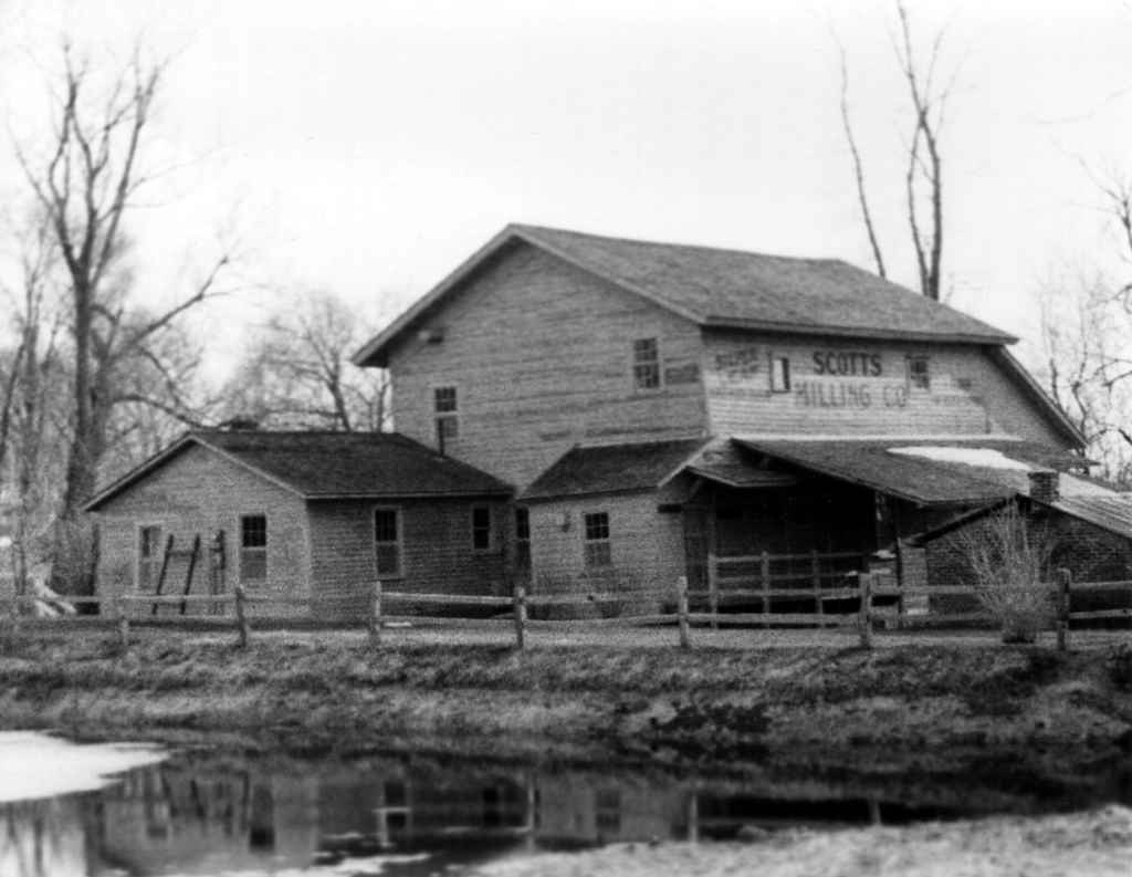 Scotts Mill Santa delivered Minolta's then brandnew 110 Z… Flickr