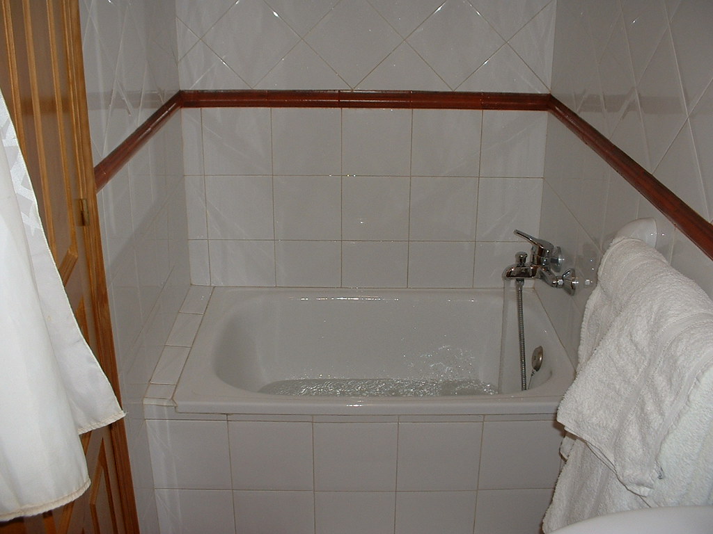 The smallest bath in the world John Flickr