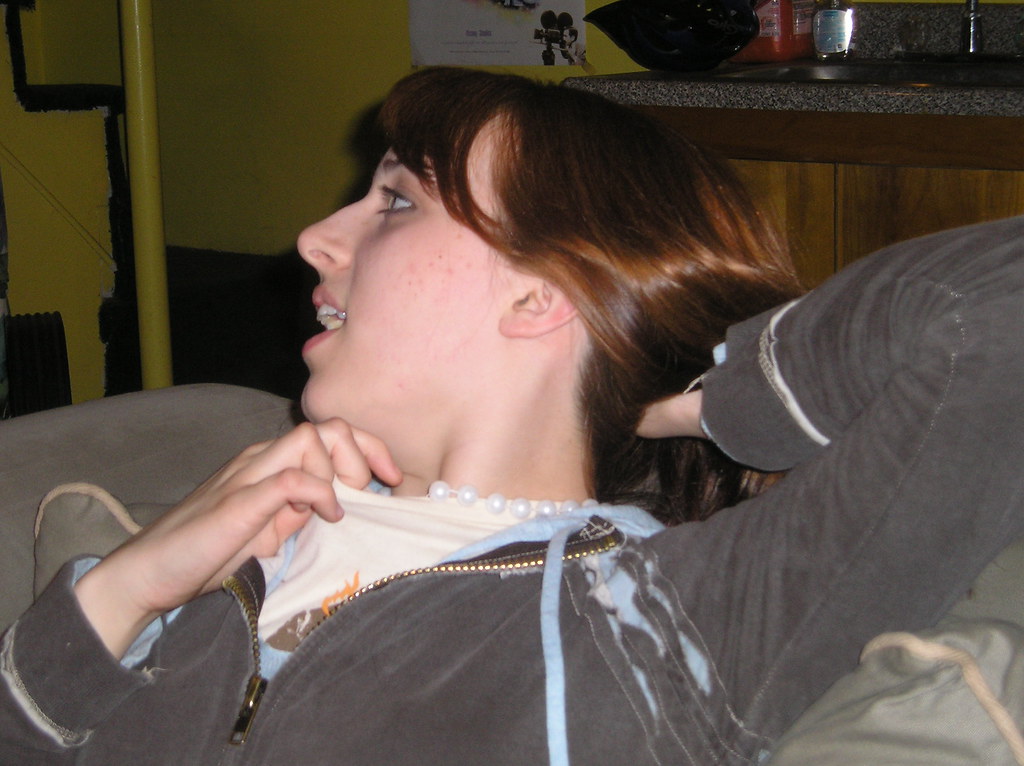 Sarah’s pearl necklace | We eventually showed her what a pea… | Flickr