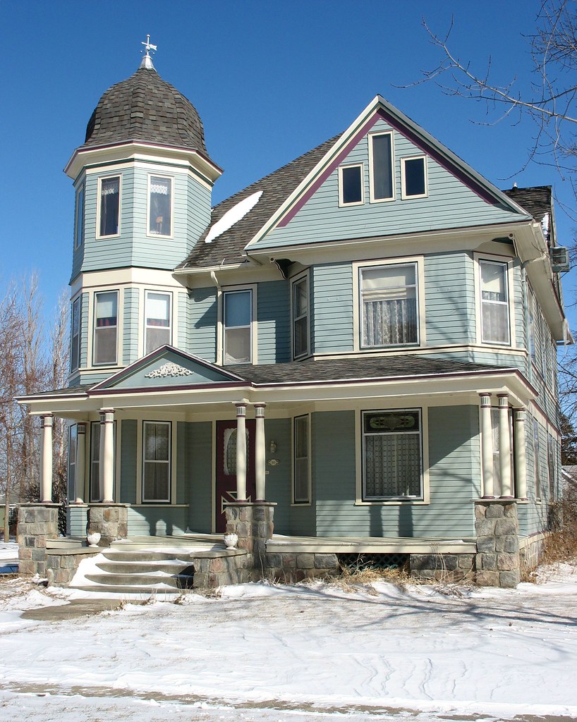 Blue Victorian Located in Glidden, Iowa. I have a turrets… Flickr