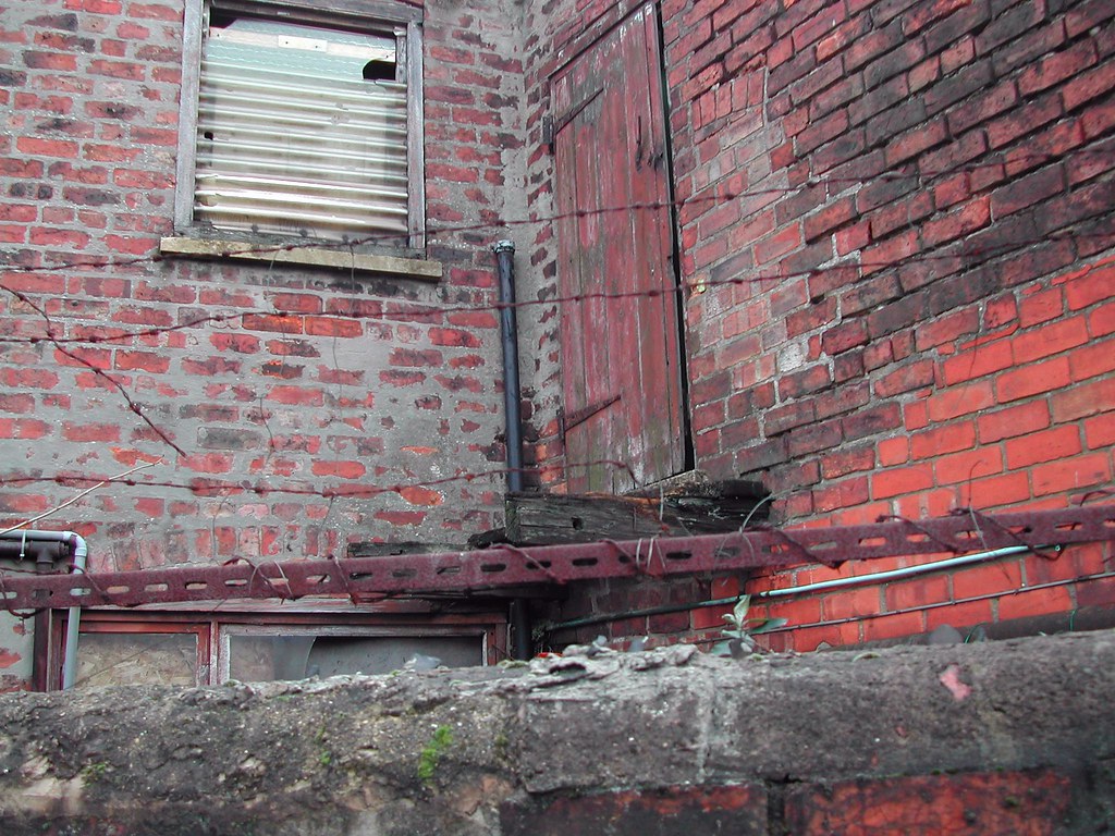 Demolition3 Pollards car spares shop, Norton Street, Grant… Flickr