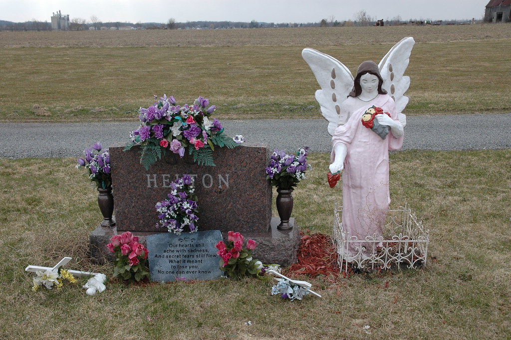 Alger cemetery Shawn Walker Flickr