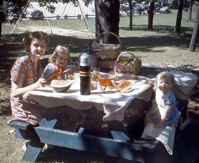 Picnic in the Park, 1950 KlickerChick Flickr