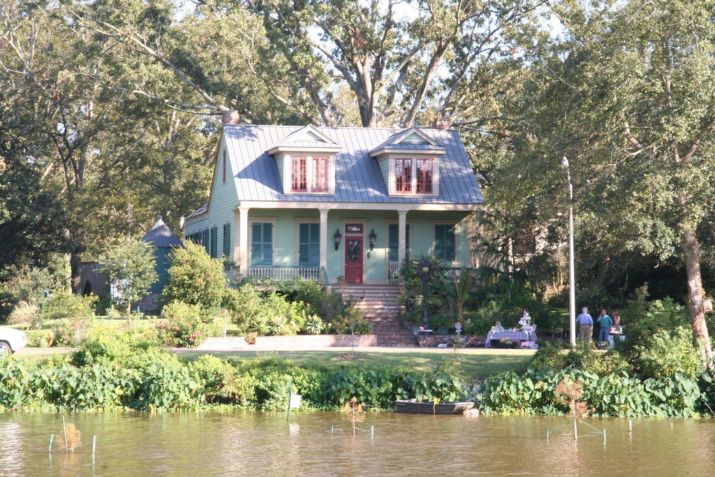 IMG_0099.JPG House on LSU lakes gerry_btr Flickr