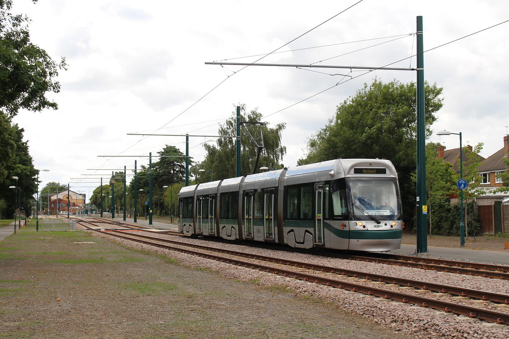 NET Tram 208 at the Bramcote Lane Tram Stop, Chilwell, Not… Flickr
