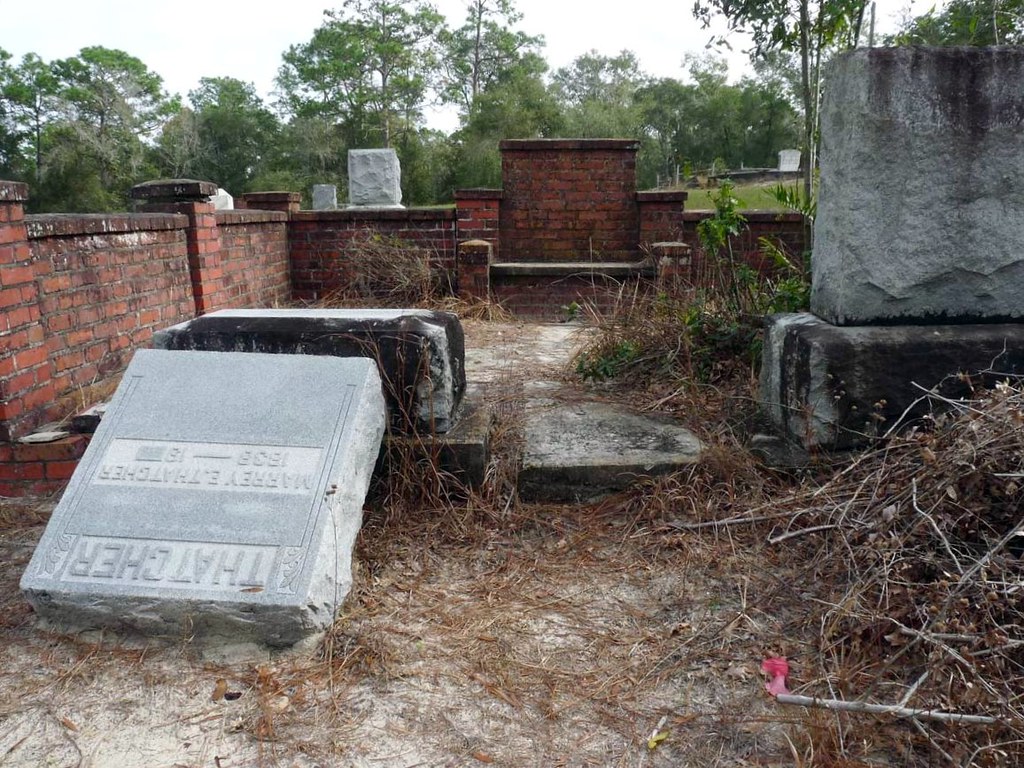 The "Devil Chair" of Cassadaga FL I must have had a halfd… Flickr