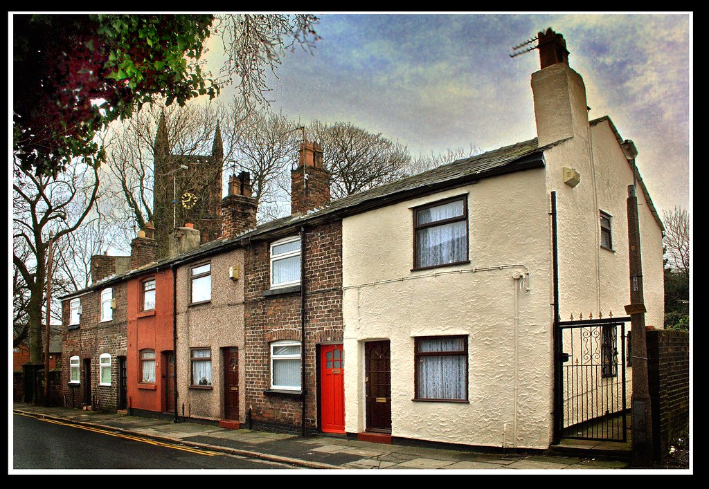 MEADOW LANE Cottages in Meadow Lane. West Derby. the tower… Flickr