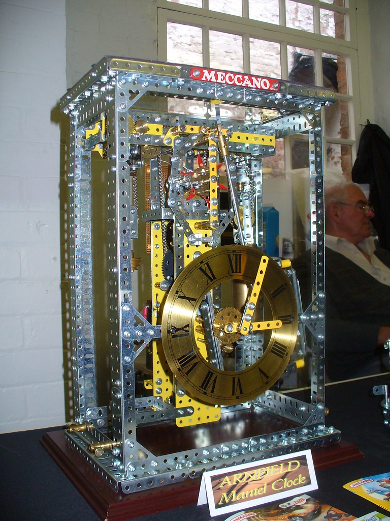Model of an Arnfield Clock Meccano model by Jon Hall Flickr