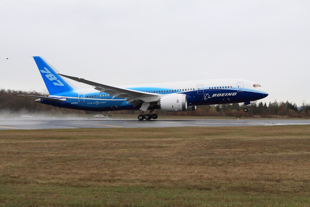 787 First Flight First flight of the Boeing 787 121509