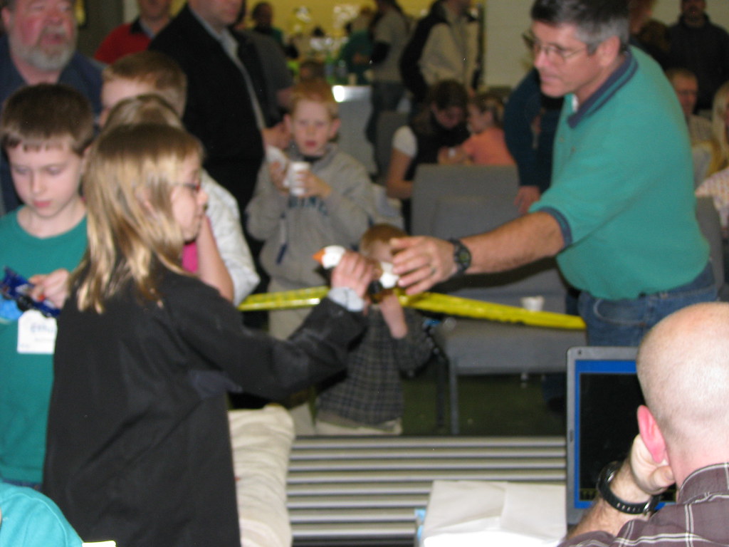 Pinewood Derby Mt Vernon cousins, cars and hot dogs Flickr