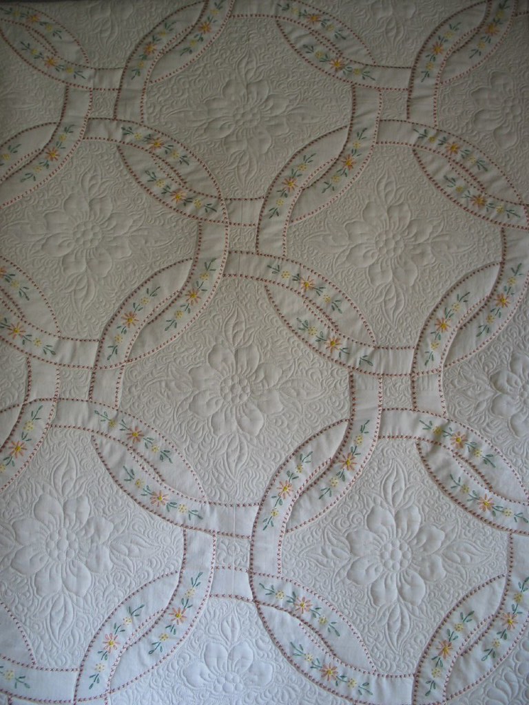 EMBROIDERED DOUBLE WEDDING RING WHOLECLOTH Front of quilt… Flickr
