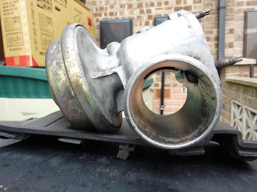 Jaguar egr valve clean Jaguar XType 2.0d egr valve after … Flickr