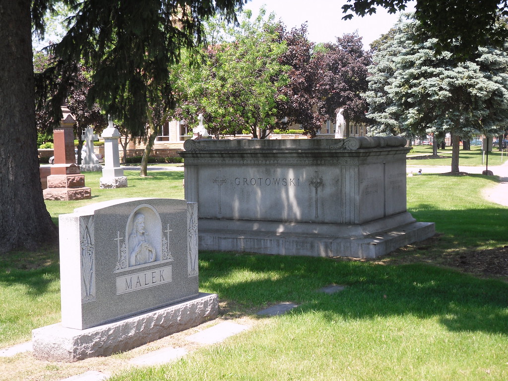 Saint Adalbert"s cemetery Niles, IL. Cragin Spring Flickr