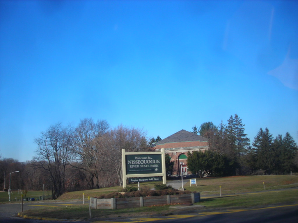 Kings Park, New York Kings Park, New York Doug Kerr Flickr