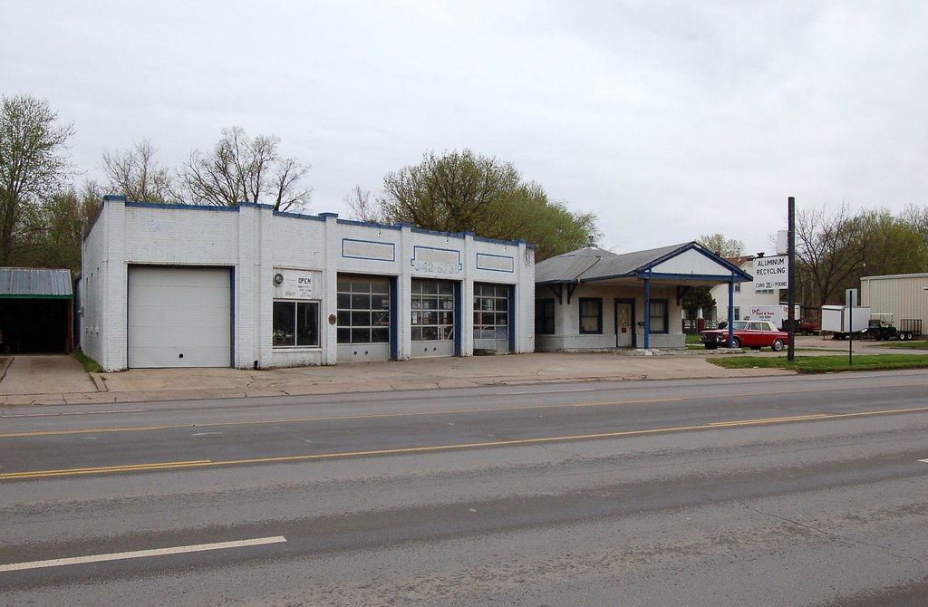 Kansas, Emporia (9,045) First and second generation gas st… Flickr