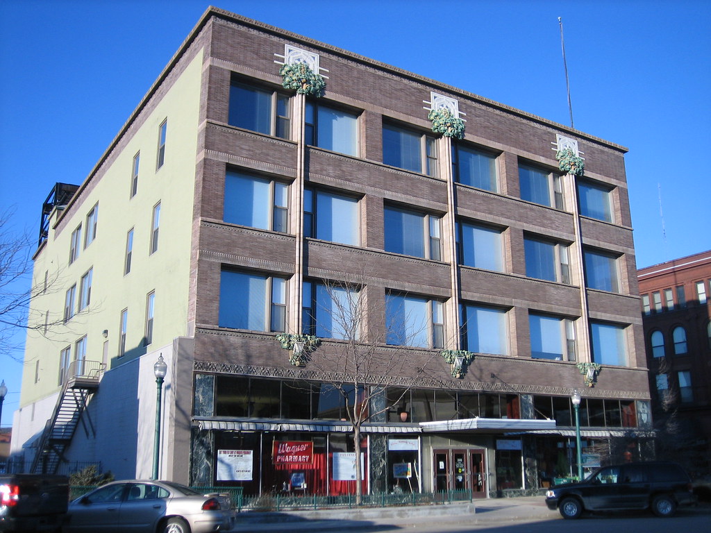 Van Allen Dept Store, Clinton IA Designed by Louis Sulliva… Flickr