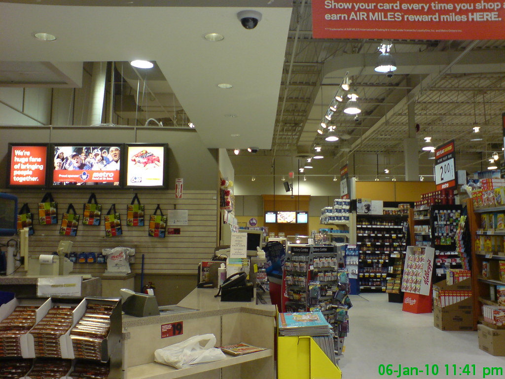 Metro_store Metro Grocery Store Jan 6th 2010, 1141 p.m. n… Flickr