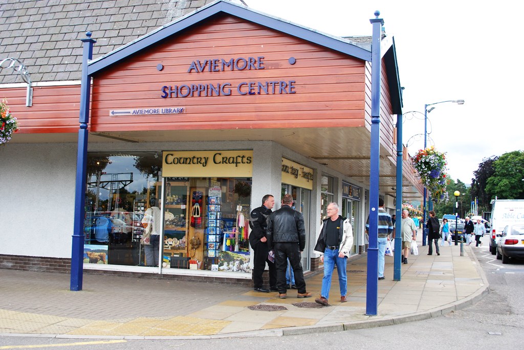 Aviemore main street services16 SAGT Flickr