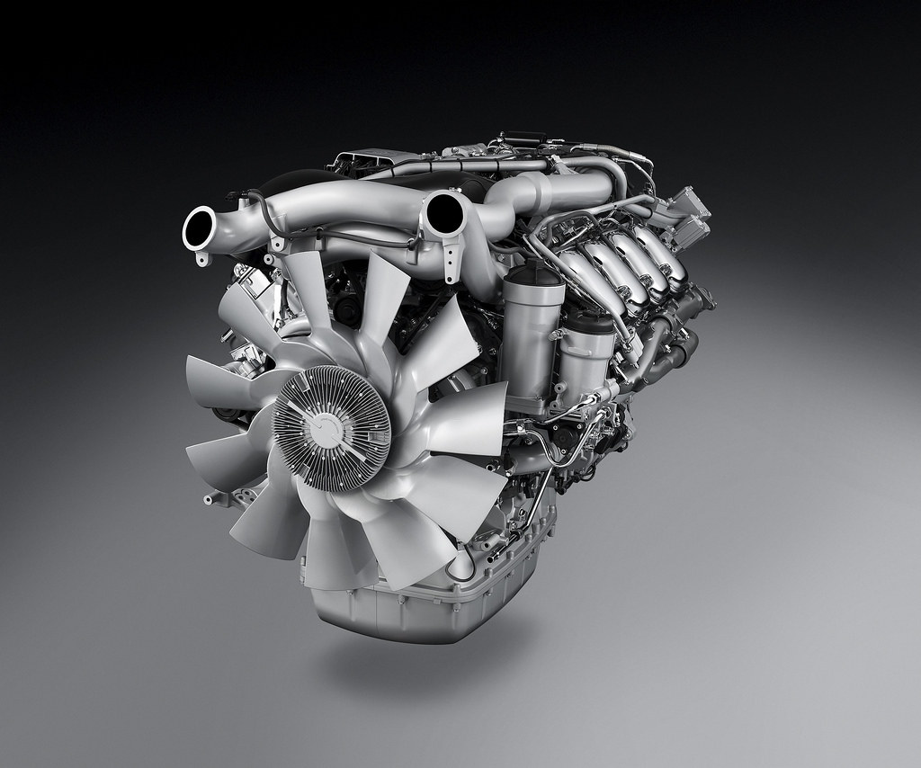 Scania 730 hp 16-litre V8, Euro 5 and EEV engine. | Scania ...