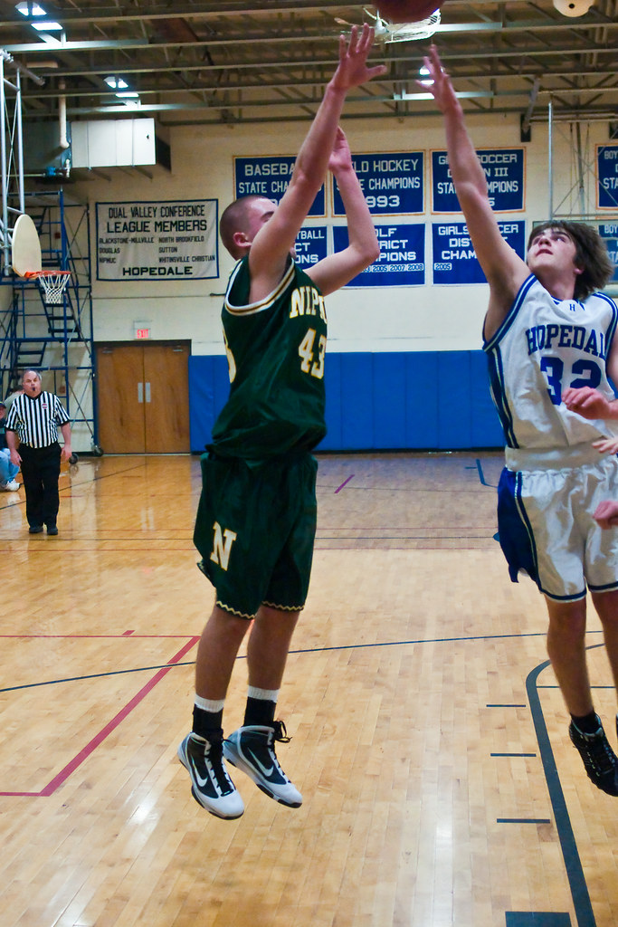 1001 Bsktbll HS JV Hopedale Blue Raiders vs Nipmuc Warr… Flickr