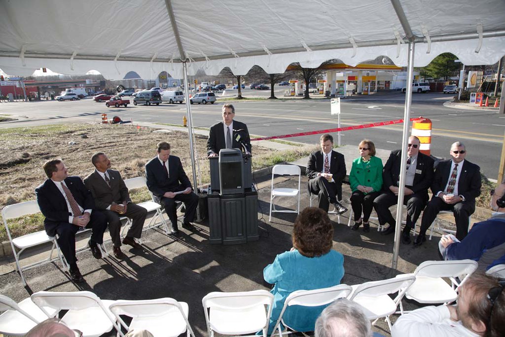 John Lynch, VDOT district construction engineer, speaks t… Flickr