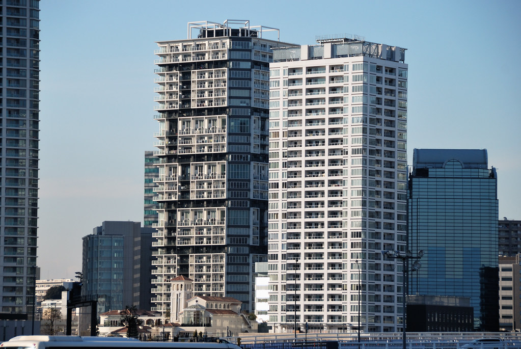 Highrise Apartments in Yokohama These are new highrise a… Flickr